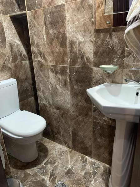 Сдаётся 4-комнатная квартира в Батуми в фото 6