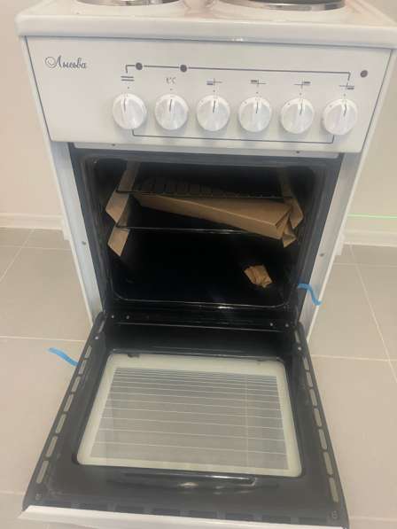 Продам электро плиту в Москве