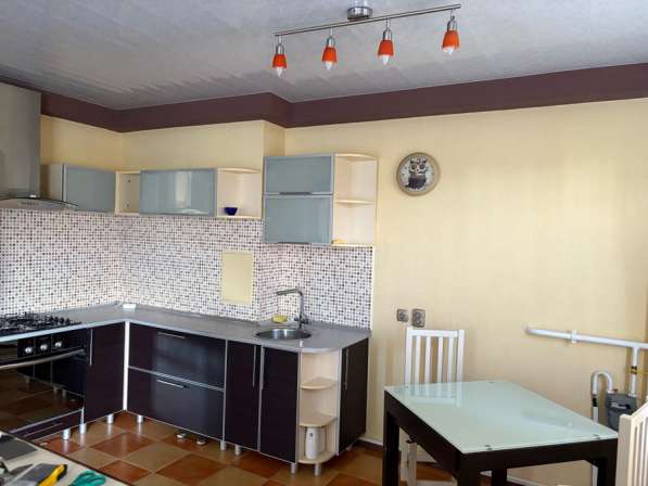 Сдам двухкомнатную квартиру в фото 4