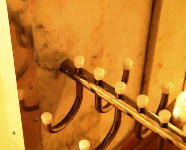 Гардероб зеркальной нержавеющей стали 70 лет без ремонта в Санкт-Петербурге фото 4
