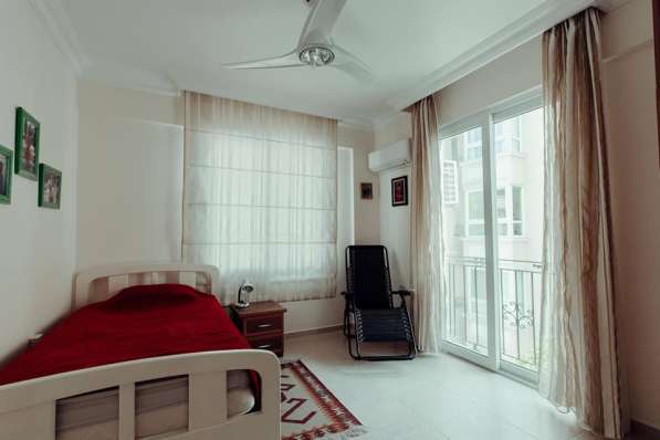 Продам квартиру 134 м 3+1 в Алсанджаке с балконами бассейном в фото 4