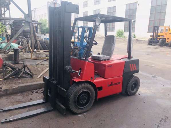 Вилочный погрузчик Болгарский автопогрузчик Балканкар дизель в Москве