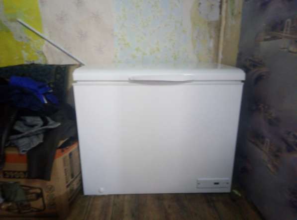 Продам новый холодильник в Лениногорске