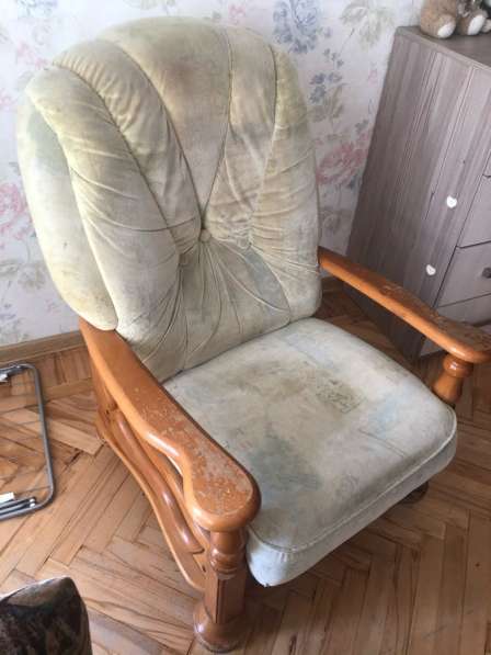 Диван и кресло в Новороссийске