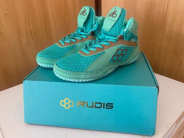 Продам борцовки Rudis в Якутске