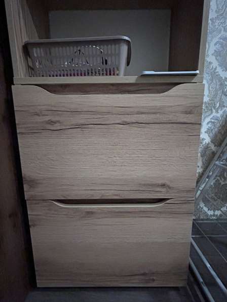 Книжный стеллаж в Санкт-Петербурге фото 3