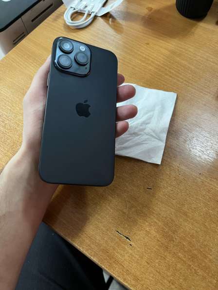 Продаю iPhone 16 Pro Max в Москве