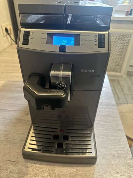 Кофе машина Lirika