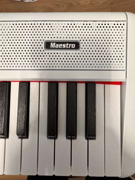 Продам цифровое пианино Maestro в Москве