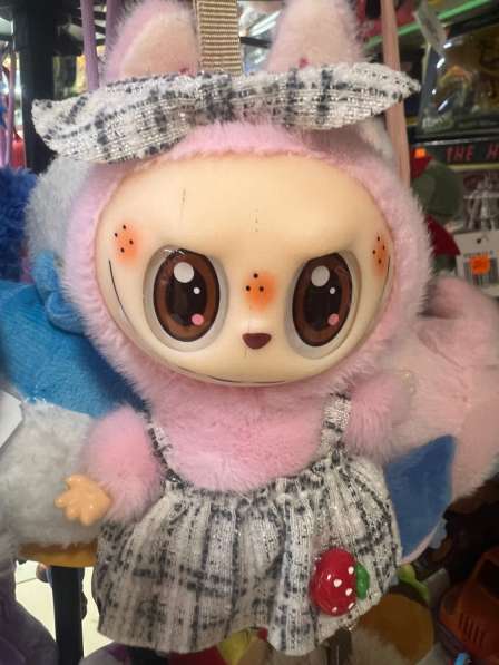 Лабубу в одежде игрушка-брелок в Перми фото 6