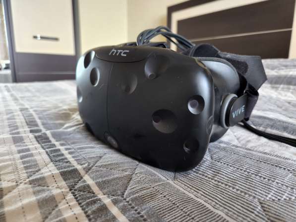 Очки виртуальной реальности HTC VIVE в фото 7