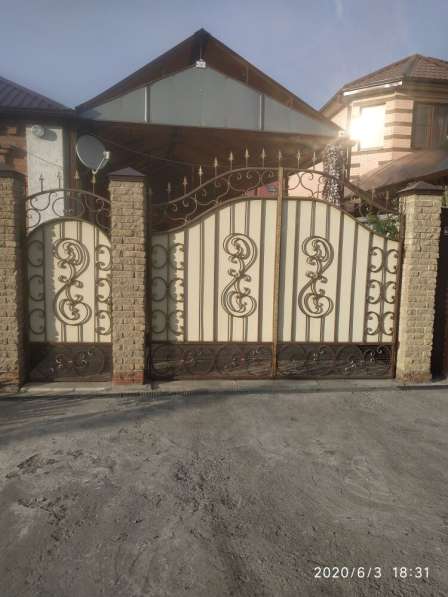 Ворота кованые, калитки, навесы в Батайске фото 17