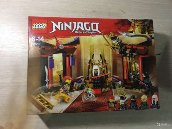 Lego Ninjago набор «Бой в тронном зале»