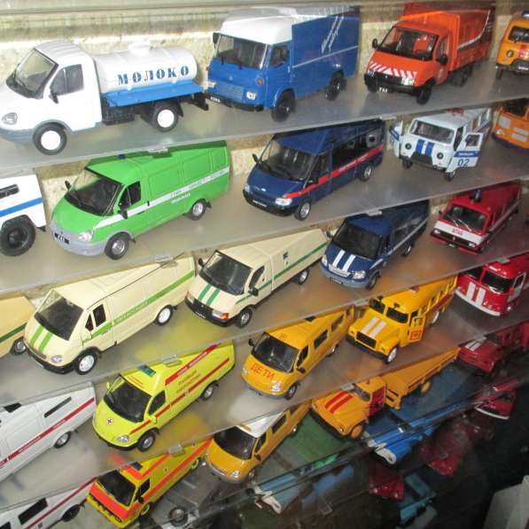 Большая коллекция автомобилей масштаб 1 : 43 в Москве