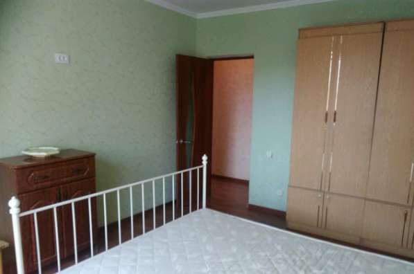 Продам двухкомнатную квартиру в Краснодар.Жилая площадь 50 кв.м.Этаж 2.Дом кирпичный.