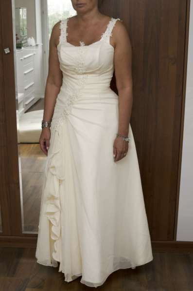 Свадебное (выпускное) платье
