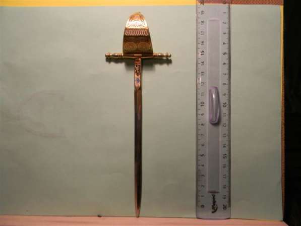 Сувенир:мини шпага Толедо(нож для открывания писем) Испания в 