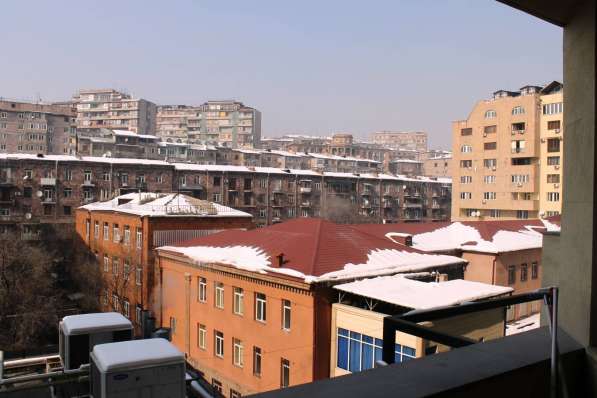 Квартира в самом сердце города,на бульваре проспекта Маштоца в фото 6