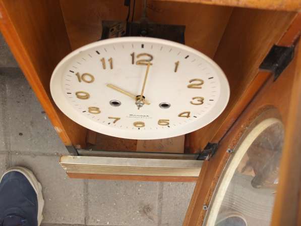 Часы настенные Янтарь, в деревянном корпусе в Ставрополе