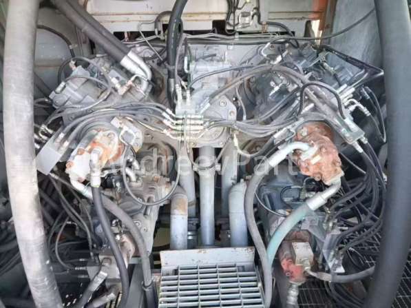 Карьерный экскаватор Hitachi EX3600 в Санкт-Петербурге фото 5