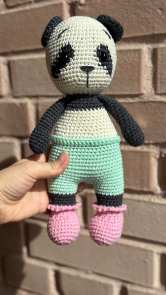 Вязаная игрушка Панда в Санкт-Петербурге