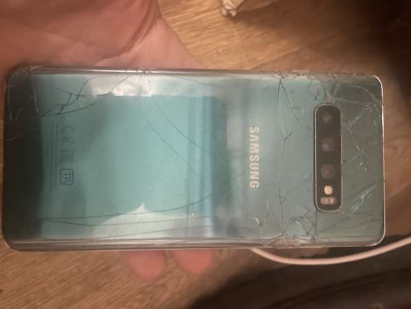 Samsung Galaxy S 10 Plus в Москве