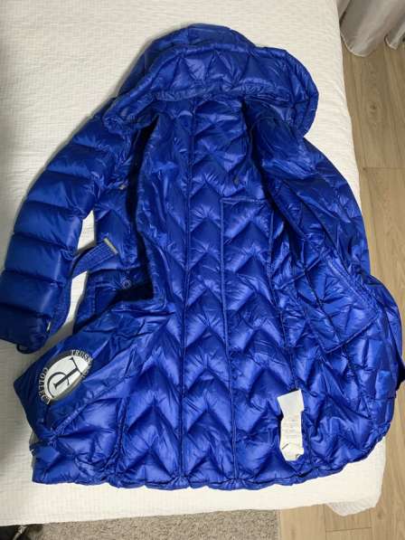 Пуховик Trusssrdi