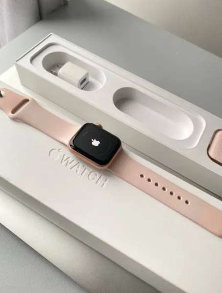 Apple Watch 5 в фото 3