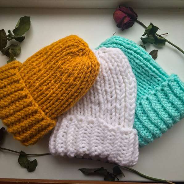 Шапка крупной вязки