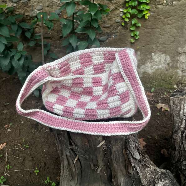 Вязаная сумка ручной работы в фото 5