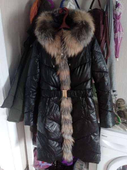 Продам женский зимний кожанный пуховик в Кемерове фото 5