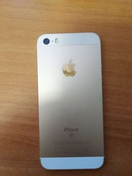 Продам iPhone se в Новосибирске фото 3