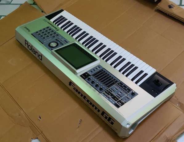 New Roland Fantom G6 Digital Keyboard в Воронеже