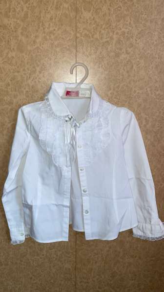 Блузка школьная