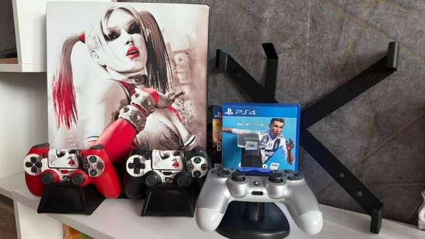 Продаётся PlayStation 4 PRO 1TB