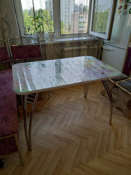 Стол обеденный, в столовую, на кухню в Новокуйбышевске