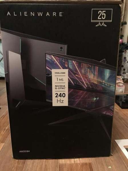 Игровой монитор loownay в Москве