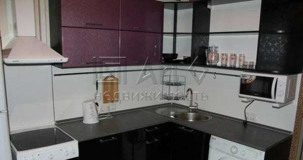 Сдам однокомнатную квартиру в Санкт-Петербурге. Жилая площадь 40 кв.м. Этаж 7. 