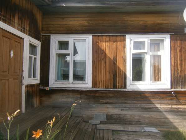 Продам двушку в деревяном доме в Кирове