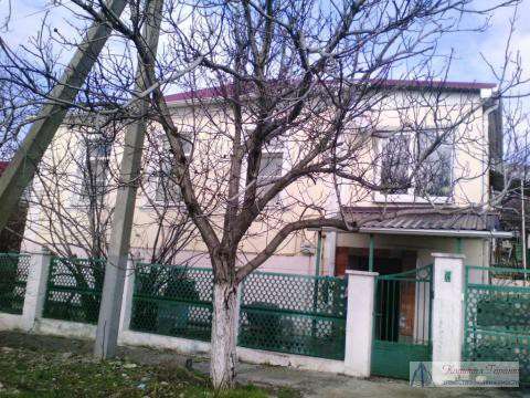 Продам дом в Новороссийске. Жилая площадь 103 кв.м. Есть канализация, водопровод.