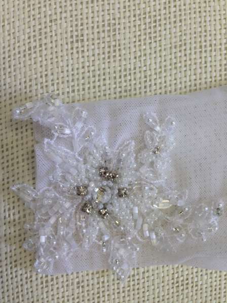 Белые короткие перчатки Love Wedding Couture в Москве