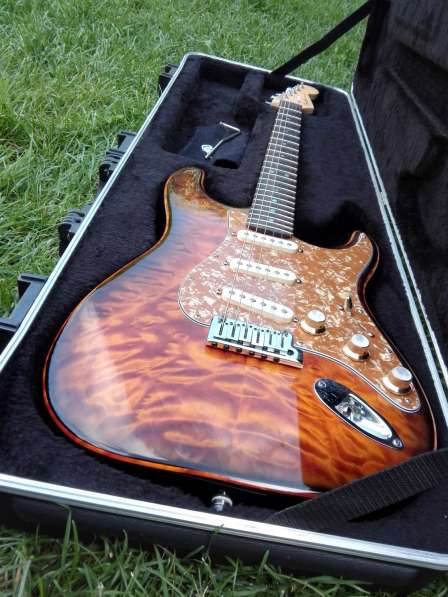 Fender Custom Deluxe Stratocaster