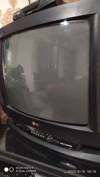 Телевизор, Видеомагнитафон, тюнер сотилади в фото 4