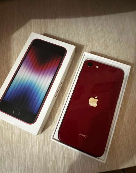 Продам iPhone SE2022