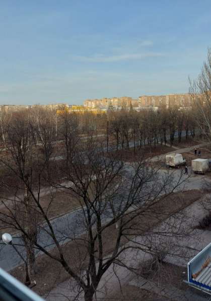 Продается 3-х комнатная квартира в Буденовском р-не 4 эт. 9 в фото 3