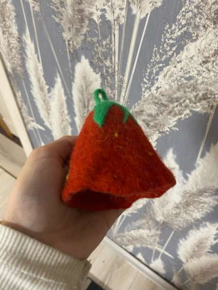 Поделка из шерсти