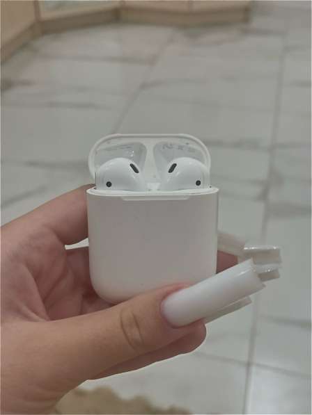 Наушники Airpods