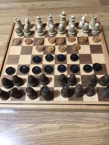 Шахматы и шашки резные из бука в Москве