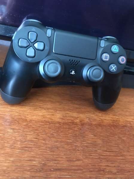 Игровая приставка SONY PlayStation 4 slim в фото 4
