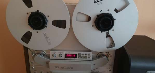 Японский катушечный стерео магнитофон Akai GX-747dbx